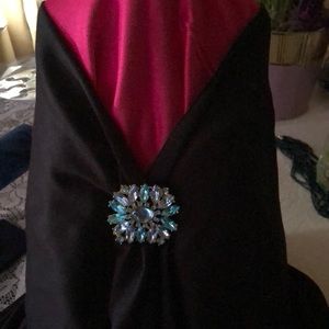 Shades of Blue Vintage Gold Tone Brooch